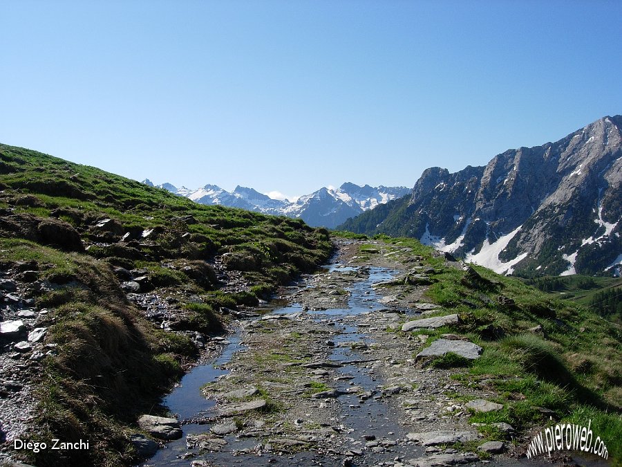 1-salendo al Passo tartano.JPG - 1-Salendo al Passo Tartano